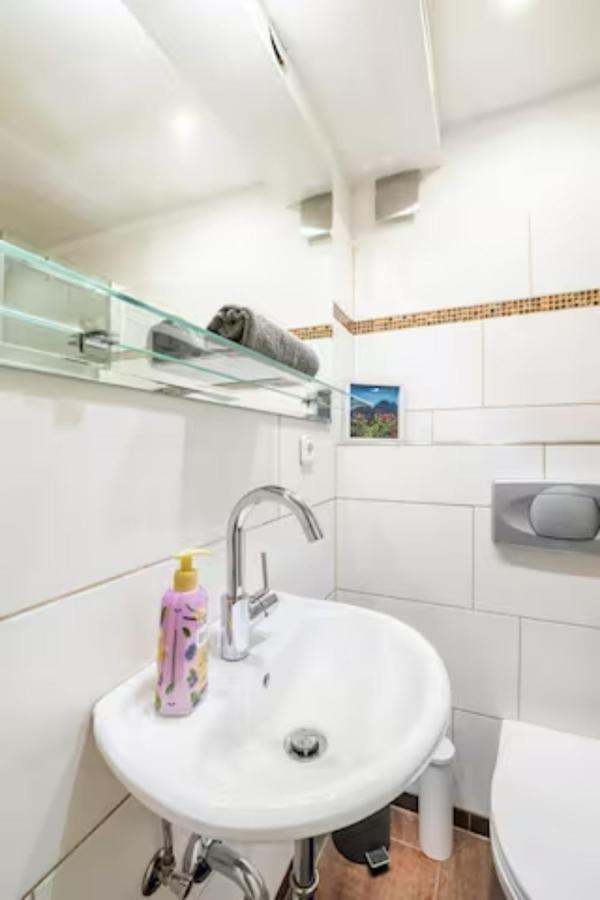 Gemuetliche 3-Zkb Wc Souterrainwohnung In Bestlage Hamburgo Exterior foto