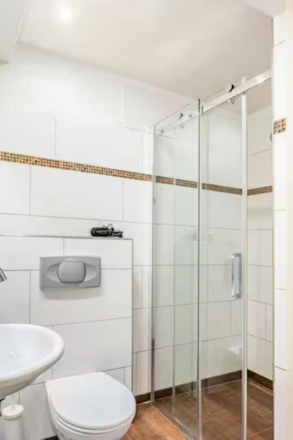 Gemuetliche 3-Zkb Wc Souterrainwohnung In Bestlage Hamburgo Exterior foto